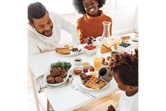 Image Family eating together